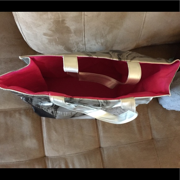 ❌SOLD❌Victoria's Secret Tote✨ - Picture 5 of 6